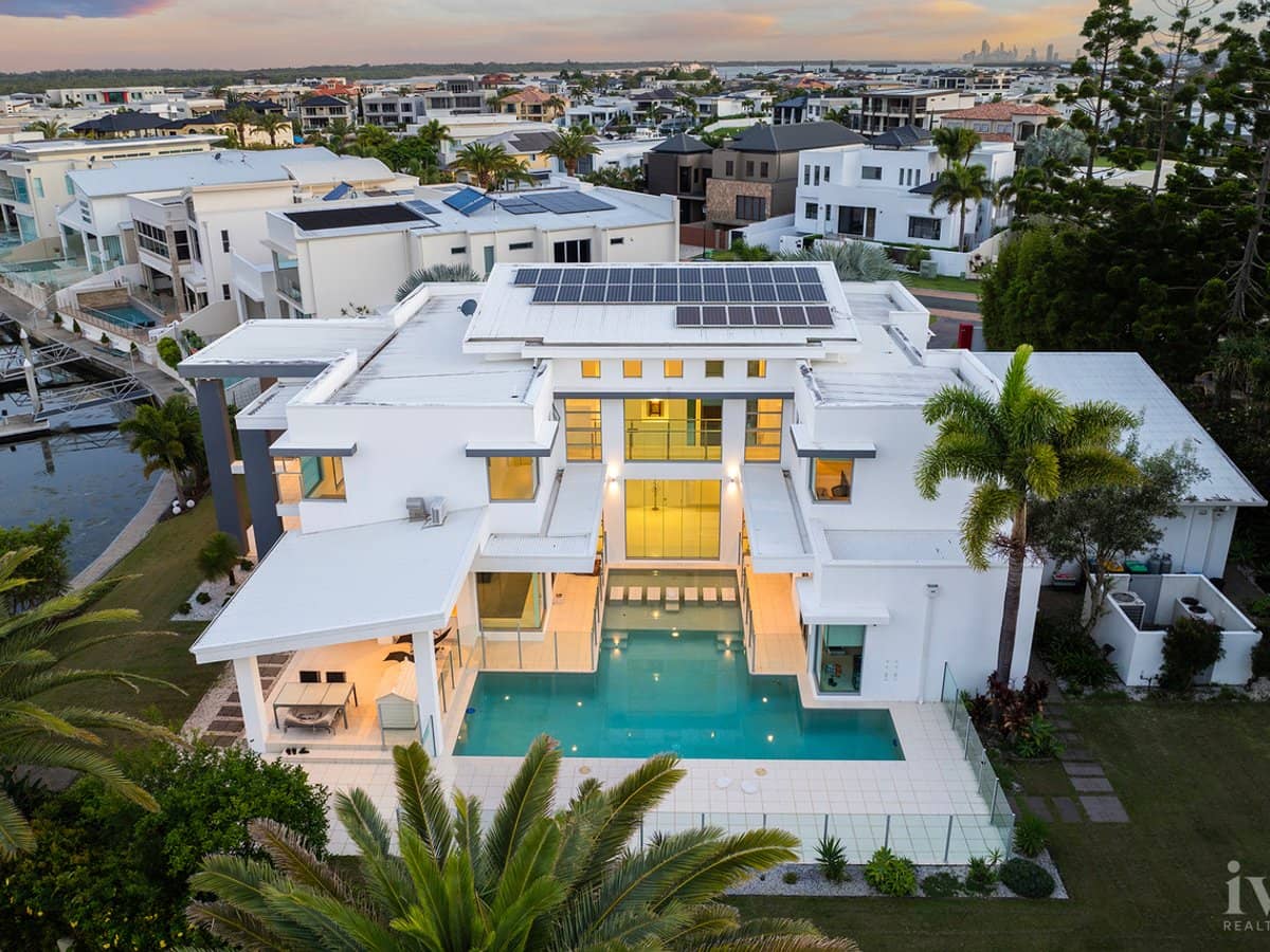 2-4 Royal Albert Crescent, Sovereign Islands - Thumbnail 26