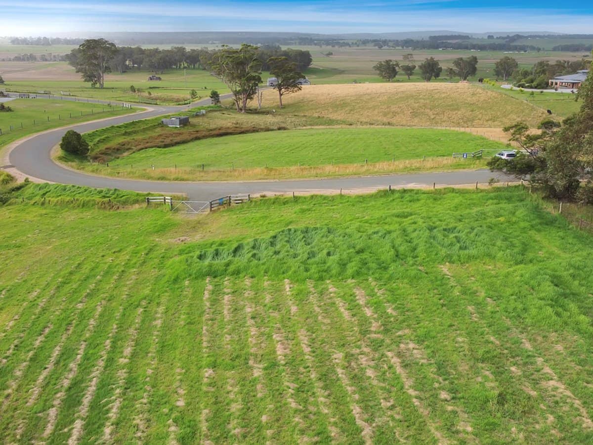 6 Hope Court, ORBOST - Thumbnail 1