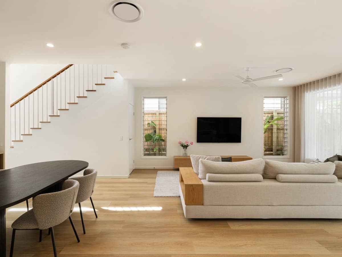 5 Embie Street, Holland Park West - Thumbnail 8