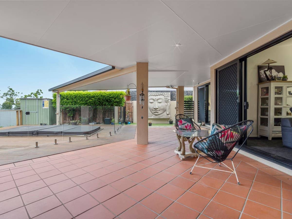 77 Highvale Drive, HELENSVALE - Thumbnail 20