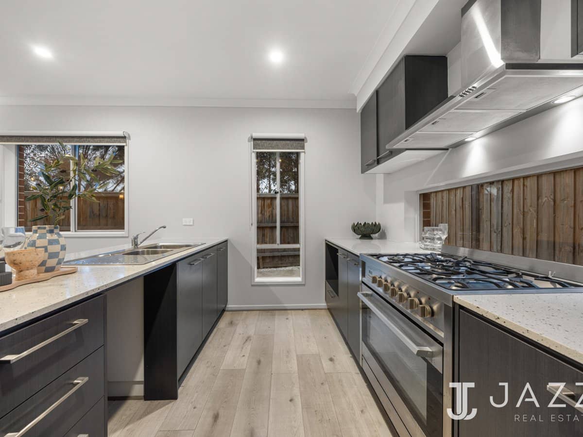 90 Bruckner Drive, POINT COOK - Thumbnail 11