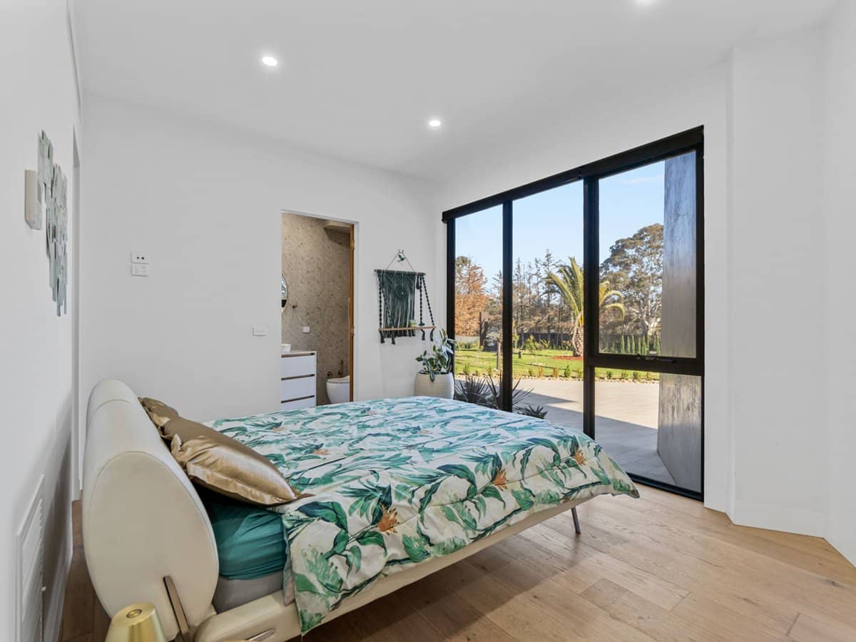 1190 Somerton Road, OAKLANDS JUNCTION - Thumbnail 19