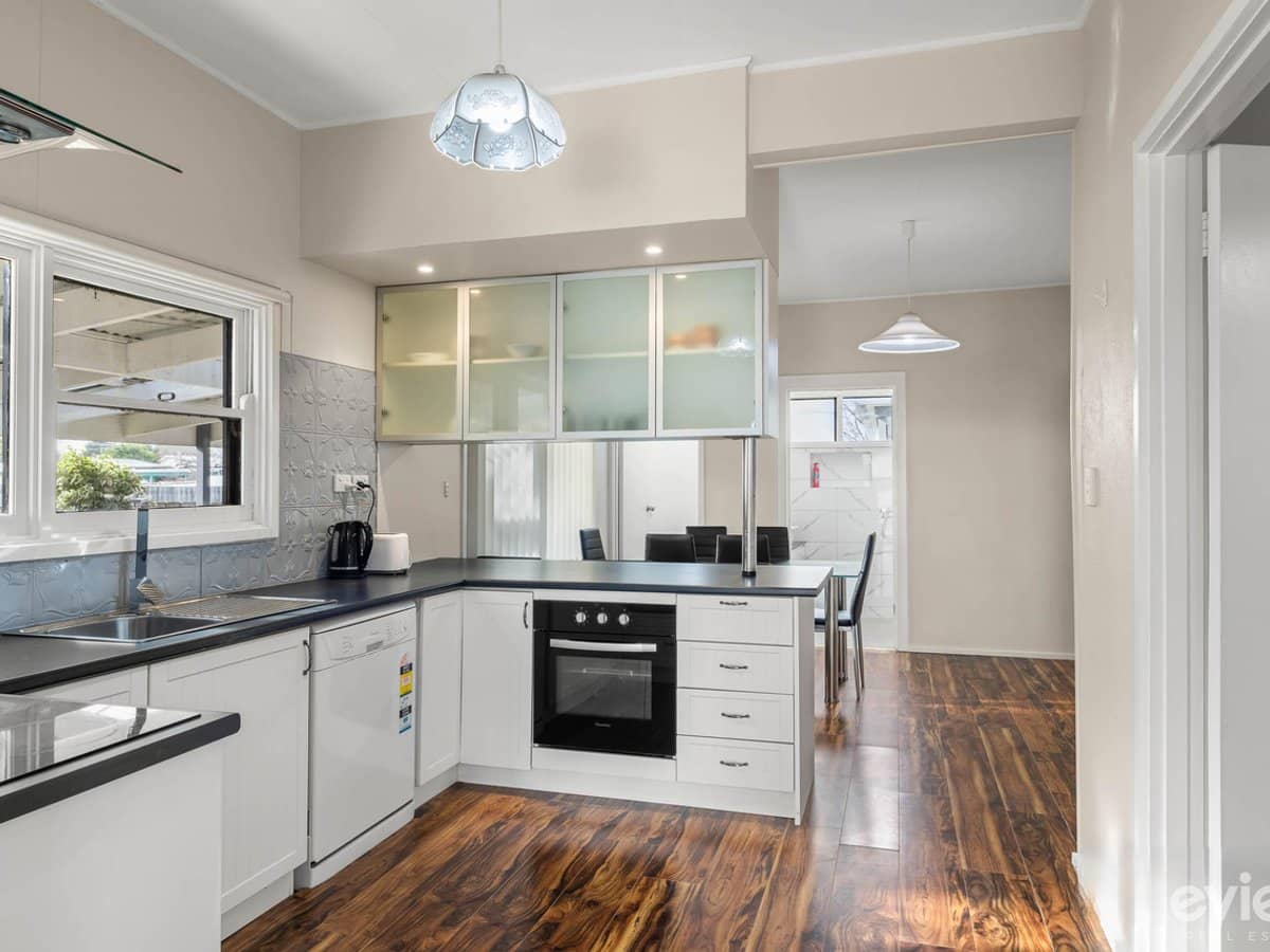 9 Anglers Road, SUNDERLAND BAY - Thumbnail 11