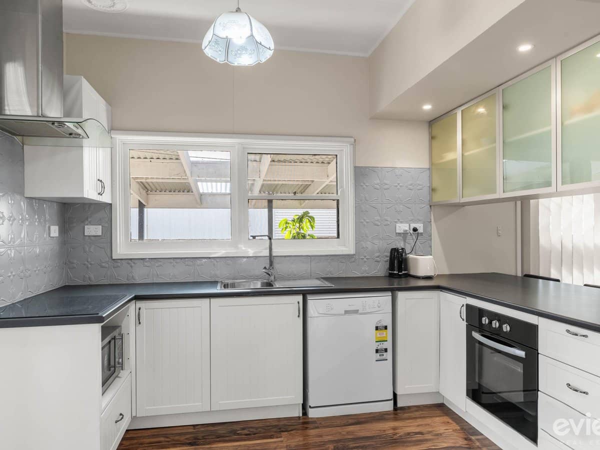 9 Anglers Road, SUNDERLAND BAY - Thumbnail 12