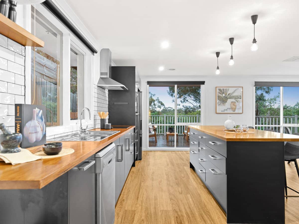 74 Warrawee Circuit, FRANKSTON - Thumbnail 8