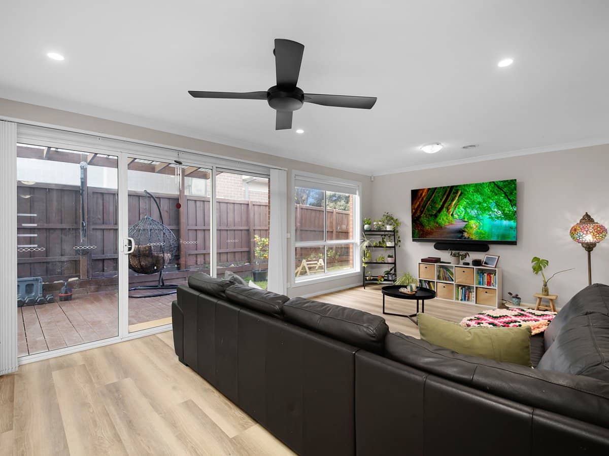 7 Tenax Walk, MANOR LAKES - Thumbnail 13