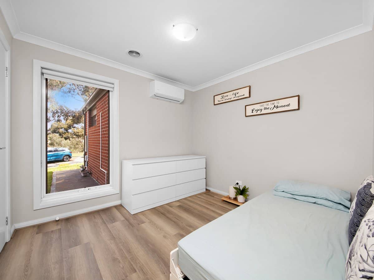 7 Tenax Walk, MANOR LAKES - Thumbnail 17