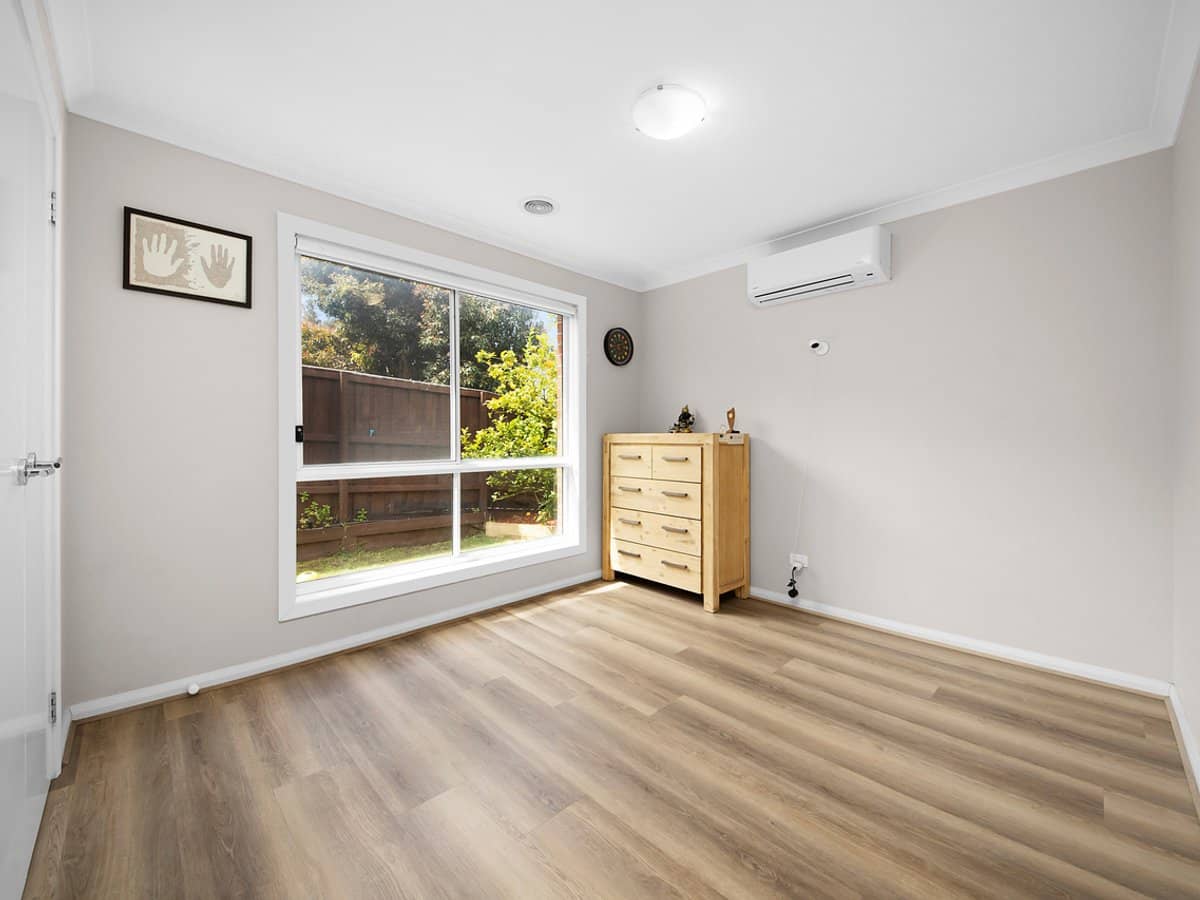 7 Tenax Walk, MANOR LAKES - Thumbnail 18