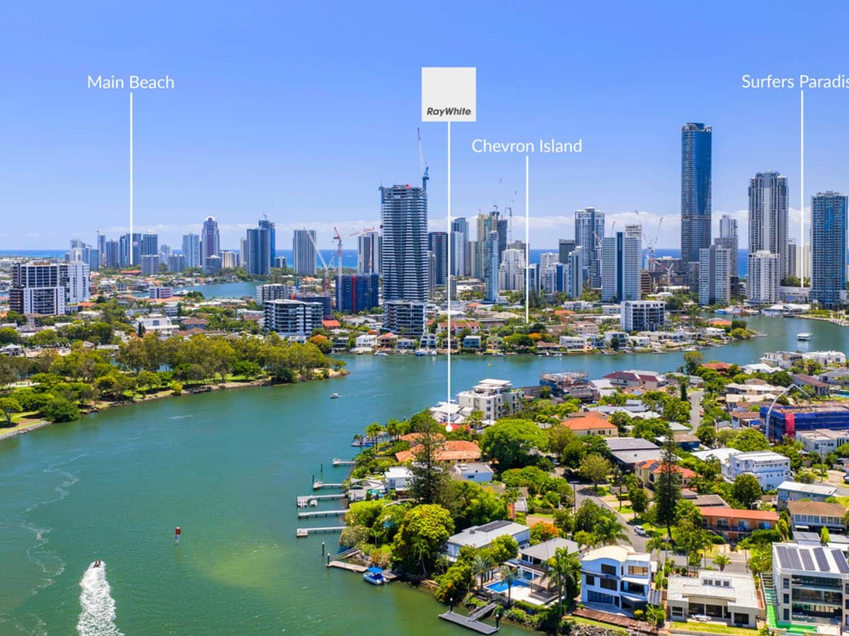 62 Sunset Boulevard, SURFERS PARADISE - Thumbnail 3