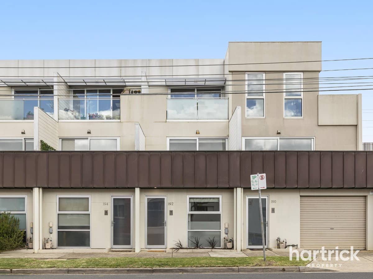 192 Como Parade East, PARKDALE - Thumbnail 15