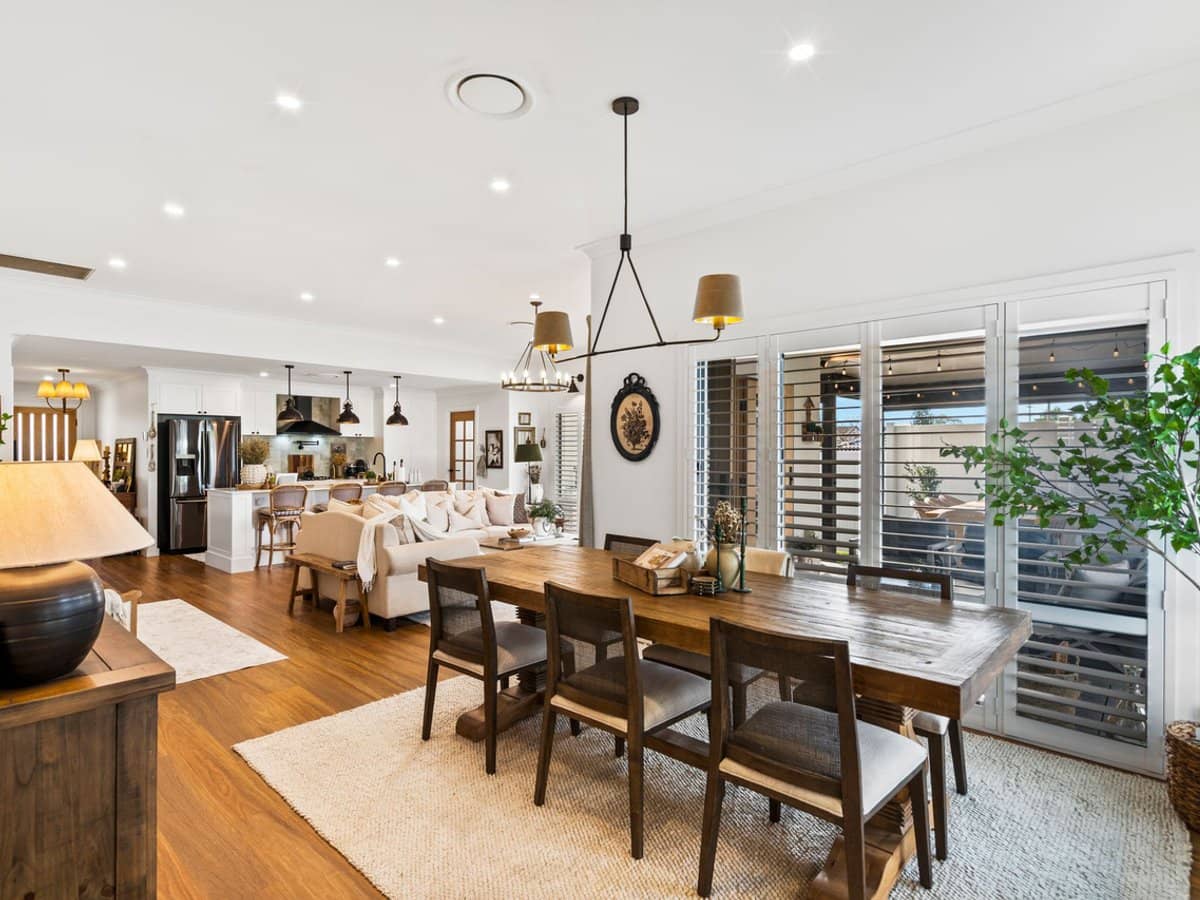 4 Riverbank Court, Ashmore - Thumbnail 5