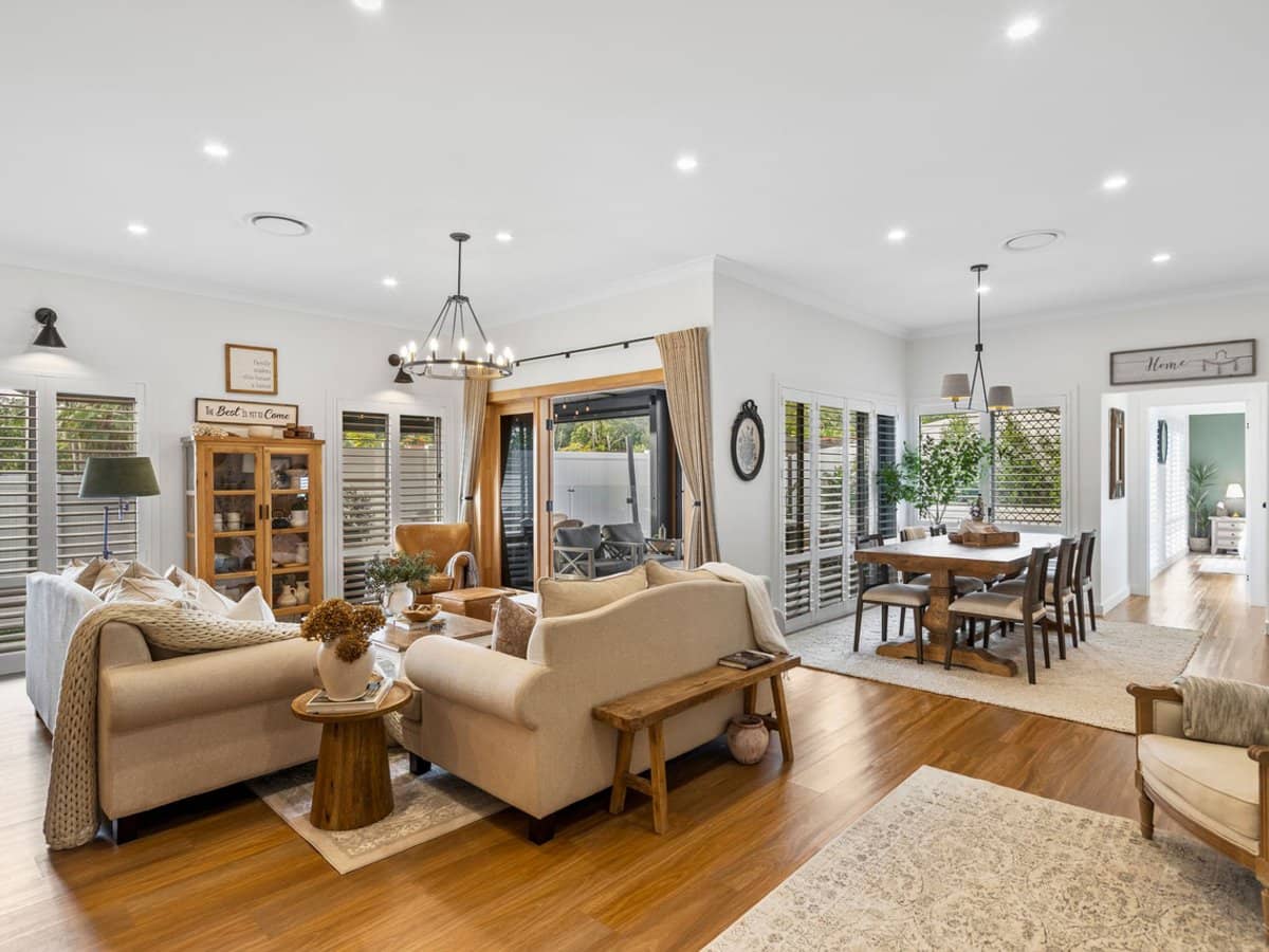 4 Riverbank Court, Ashmore - Thumbnail 6