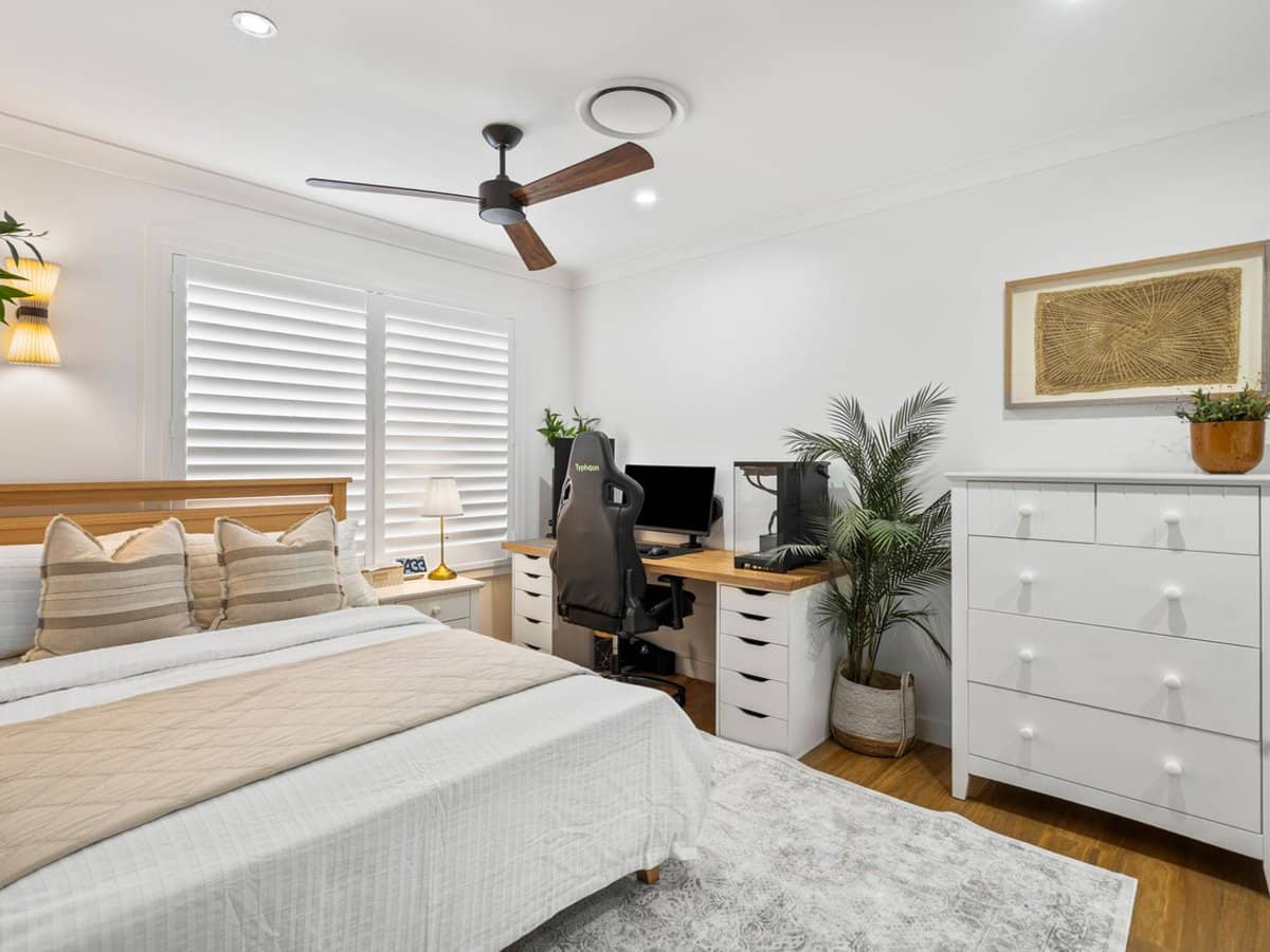 4 Riverbank Court, Ashmore - Thumbnail 11