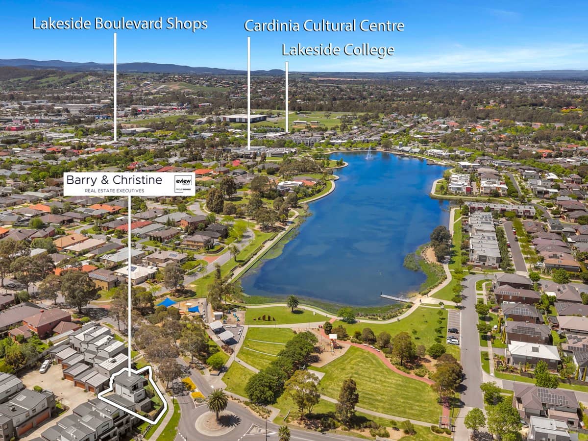 61 Botanic Drive, PAKENHAM - Thumbnail 2