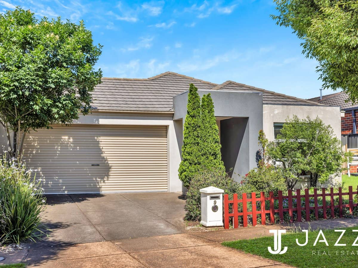 9 Barwick Gardens, POINT COOK - Thumbnail 3