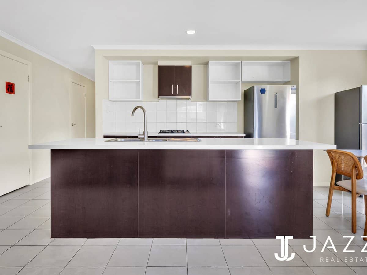 9 Barwick Gardens, POINT COOK - Thumbnail 10