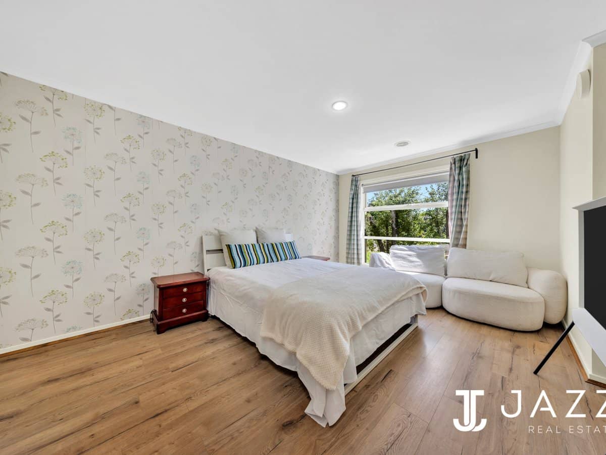 9 Barwick Gardens, POINT COOK - Thumbnail 12