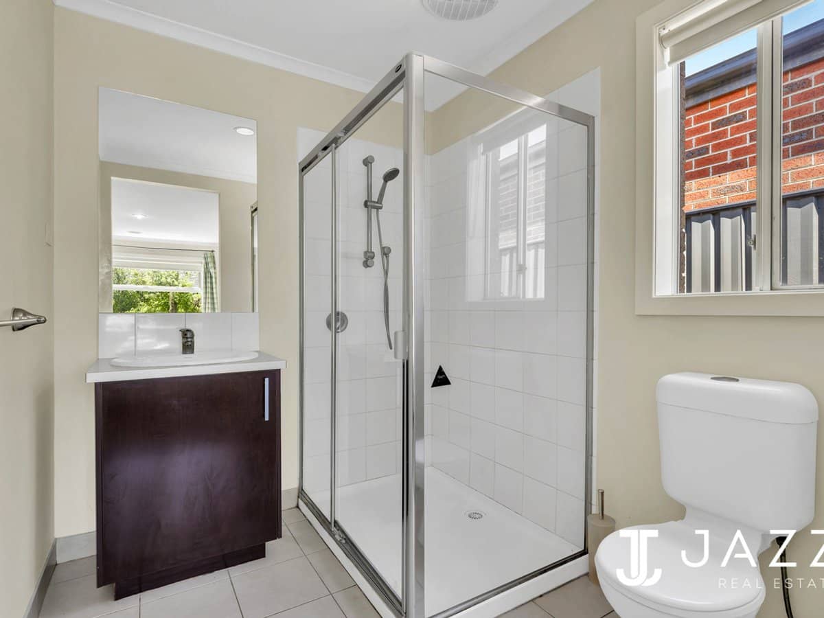 9 Barwick Gardens, POINT COOK - Thumbnail 17