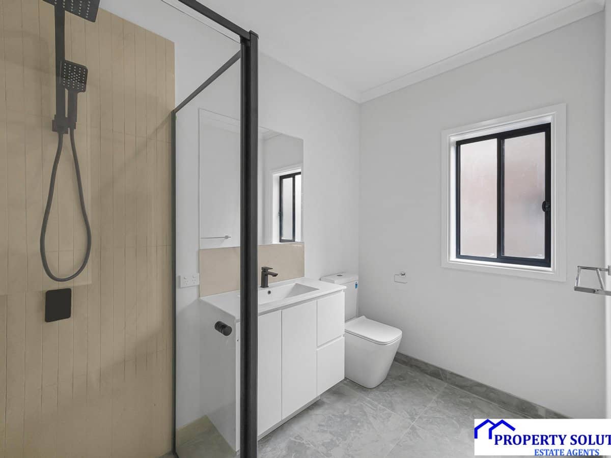 18 James Street, PAKENHAM - Thumbnail 15