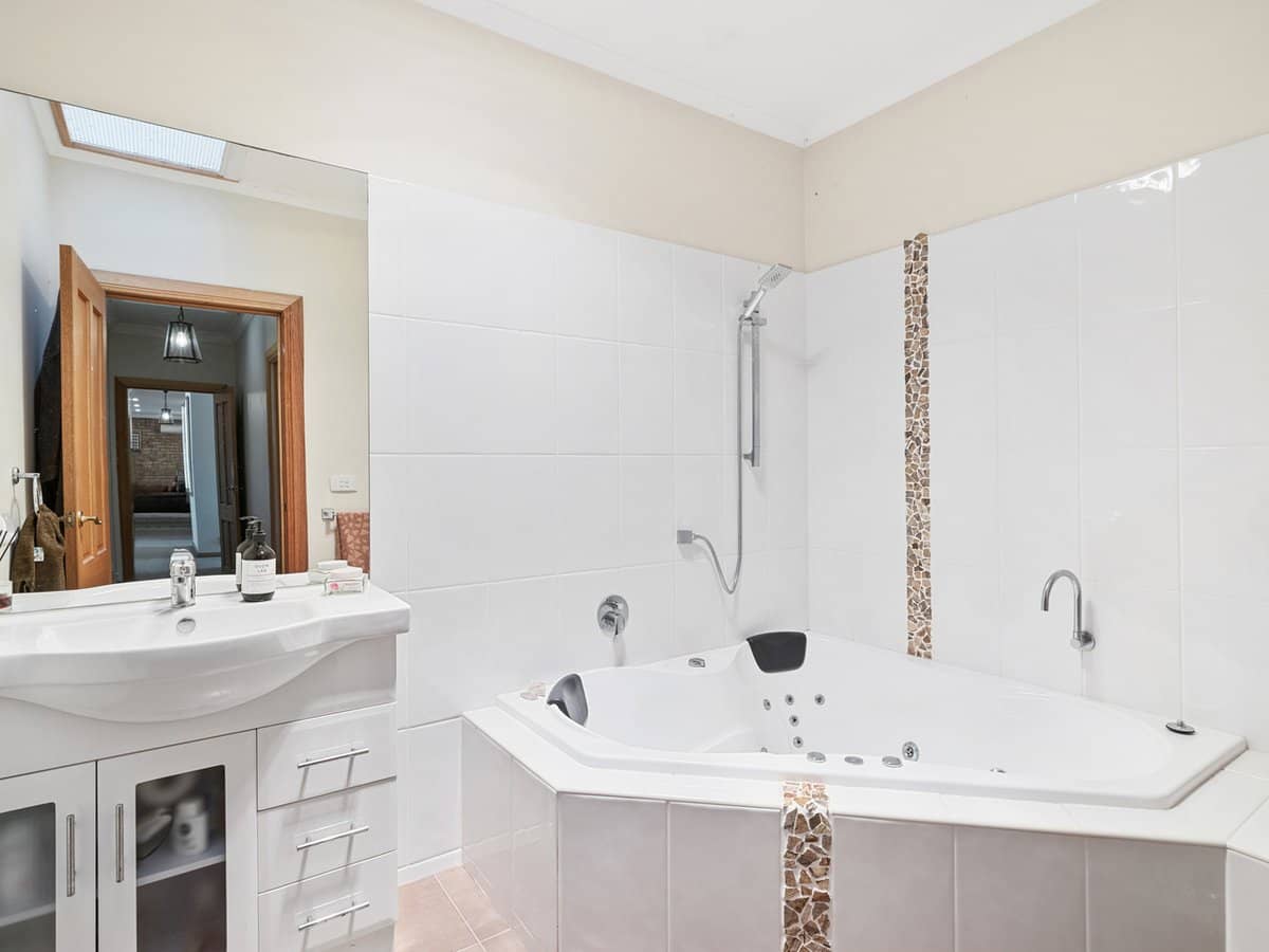 422 Ventnor Road, VENTNOR - Thumbnail 14