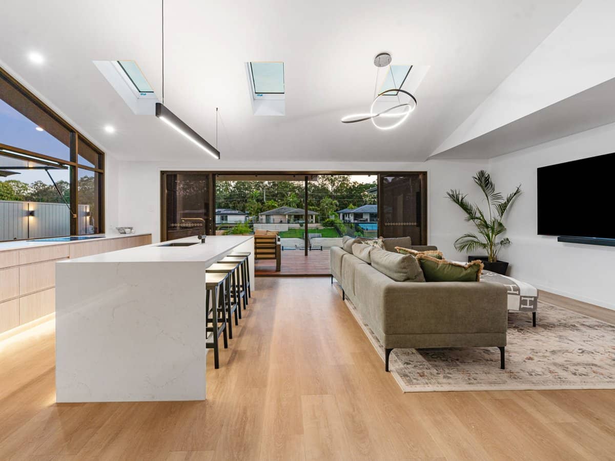 6 Huon Street, Broadbeach Waters - Thumbnail 6