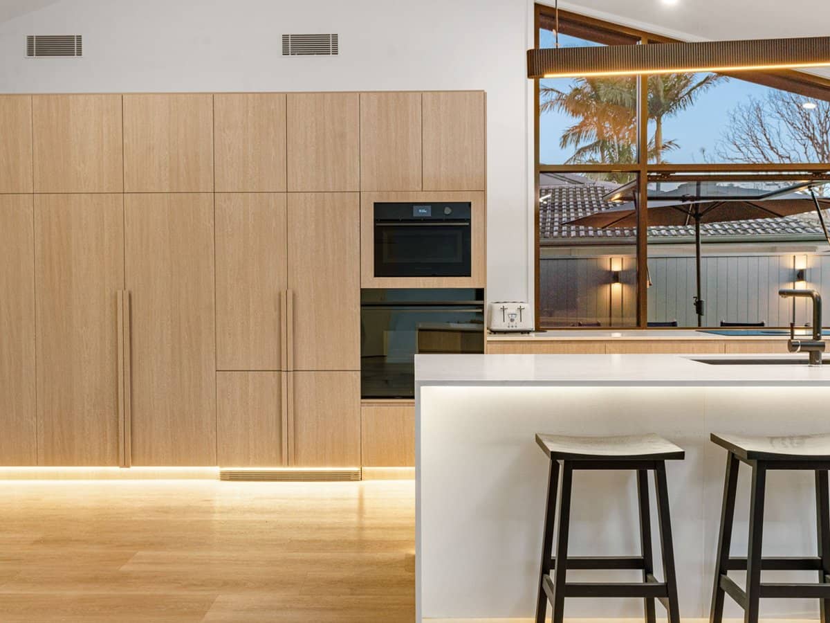 6 Huon Street, Broadbeach Waters - Thumbnail 7