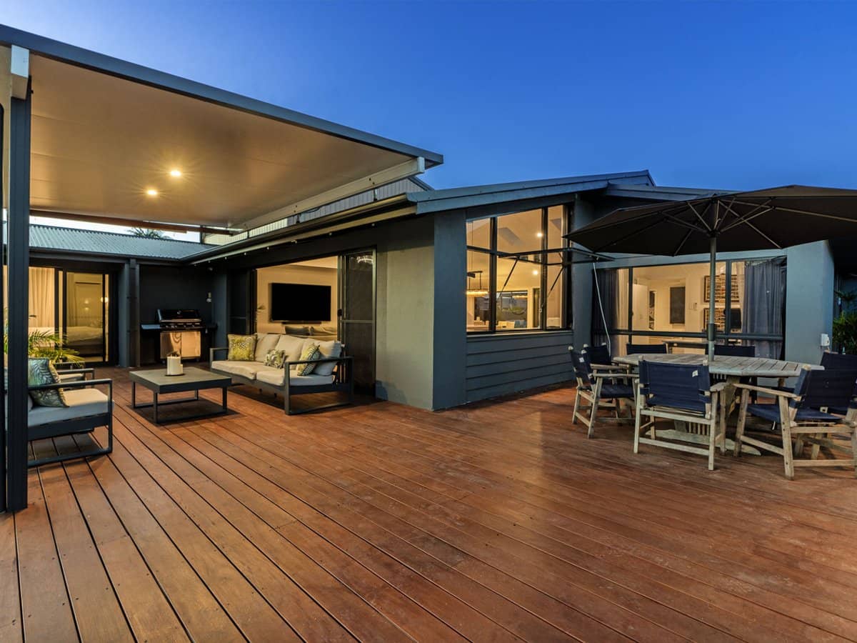 6 Huon Street, Broadbeach Waters - Thumbnail 11