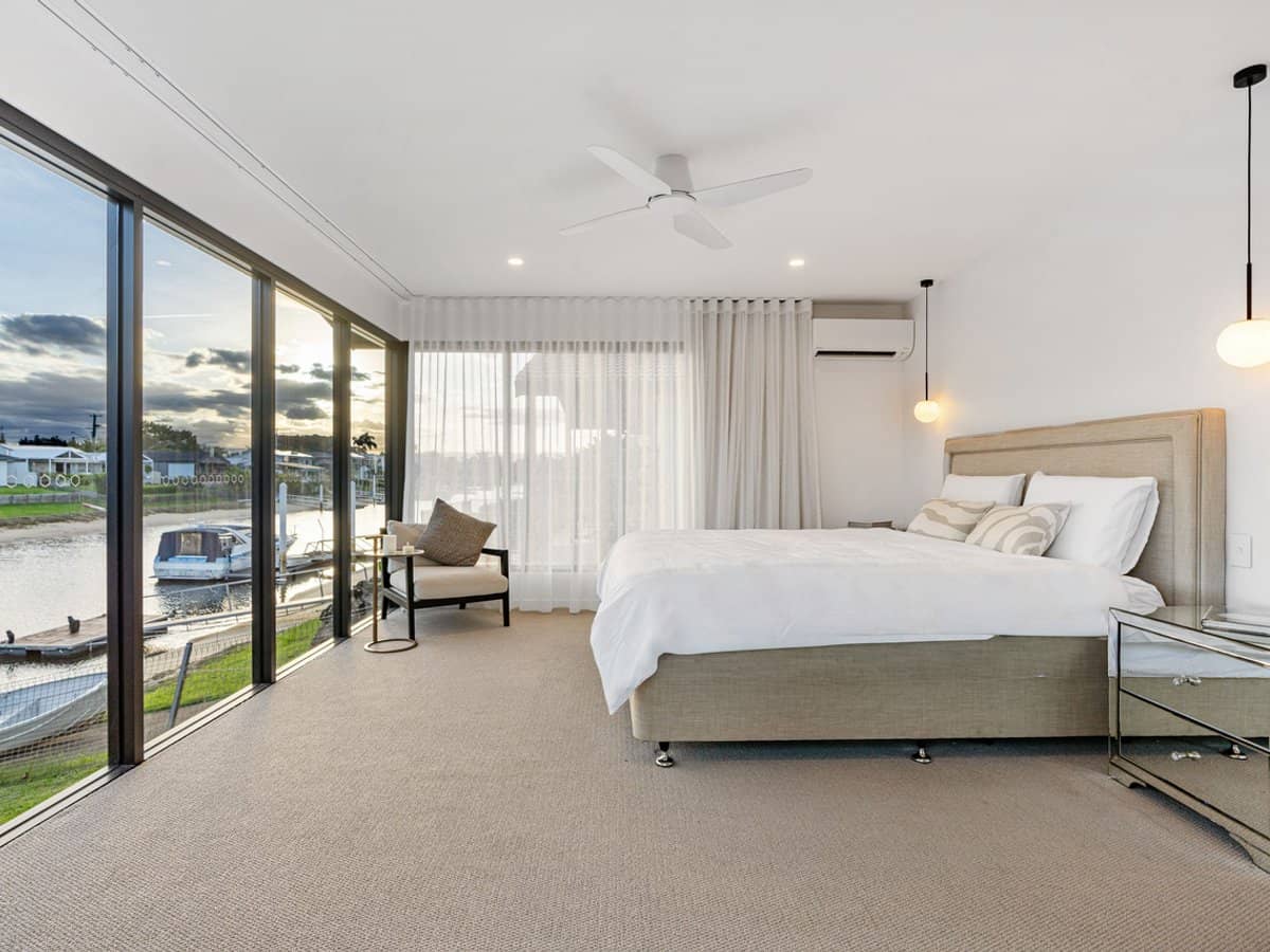 6 Huon Street, Broadbeach Waters - Thumbnail 20