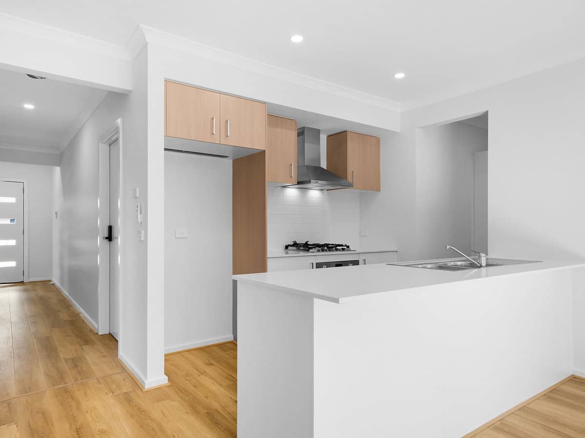 2 Elbridge Road, MANOR LAKES - Thumbnail 6