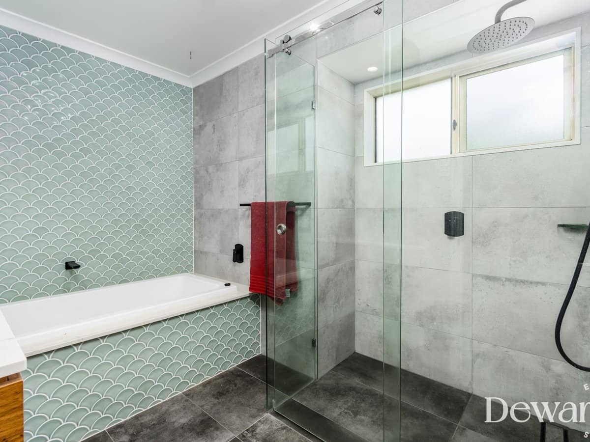 58-60 Excelsior Drive, MORAYFIELD - Thumbnail 23