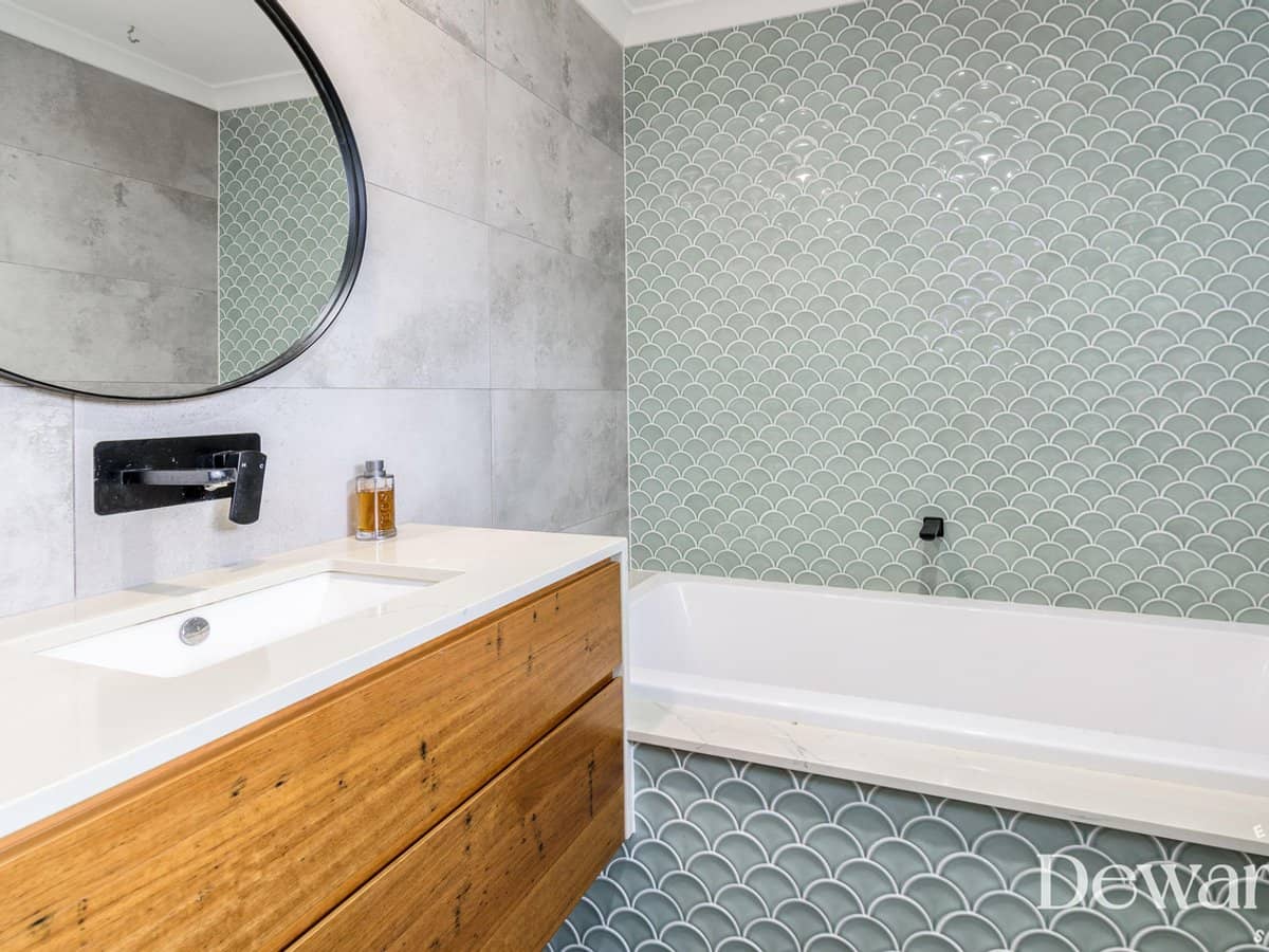 58-60 Excelsior Drive, MORAYFIELD - Thumbnail 24