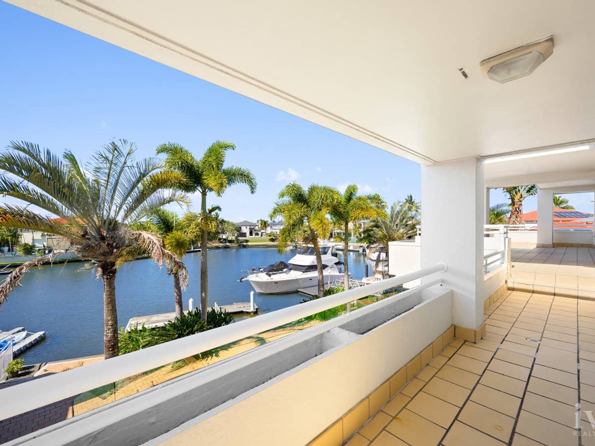 11 Excalibur Court, Sovereign Islands - Thumbnail 14