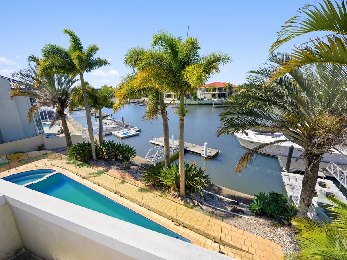 11 Excalibur Court, Sovereign Islands - Thumbnail 15