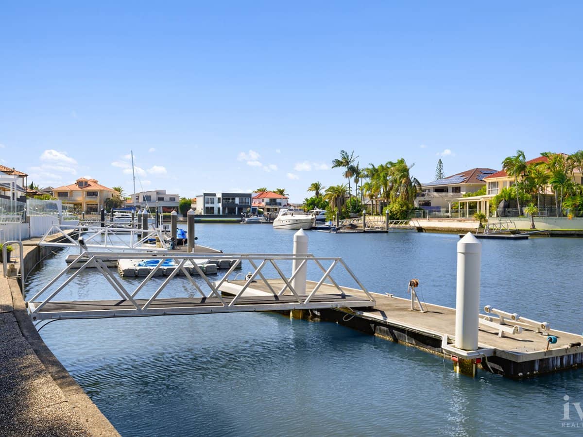 11 Excalibur Court, Sovereign Islands - Thumbnail 24