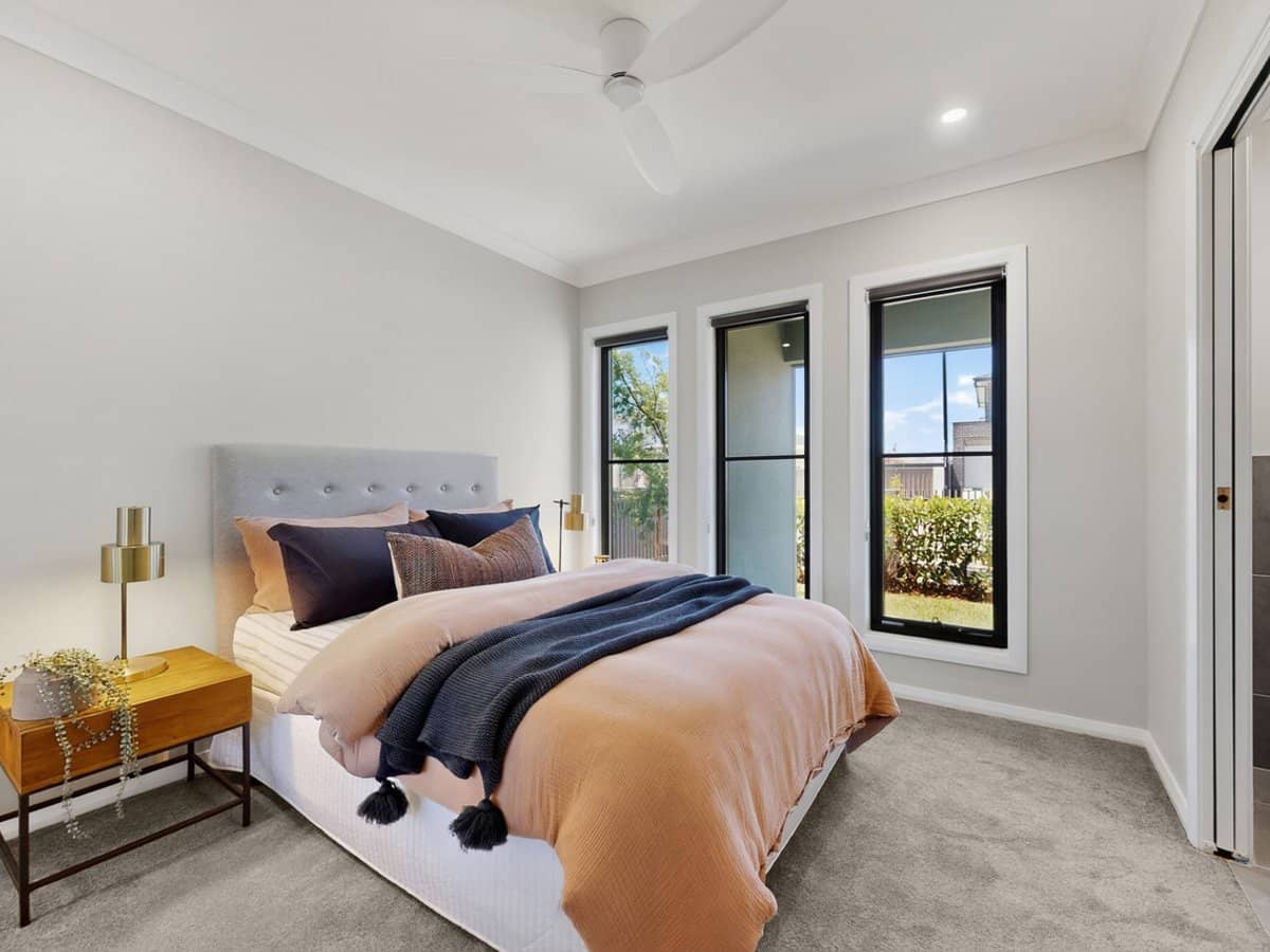 21 Jane Armytage Parade, MARSDEN PARK - Thumbnail 2