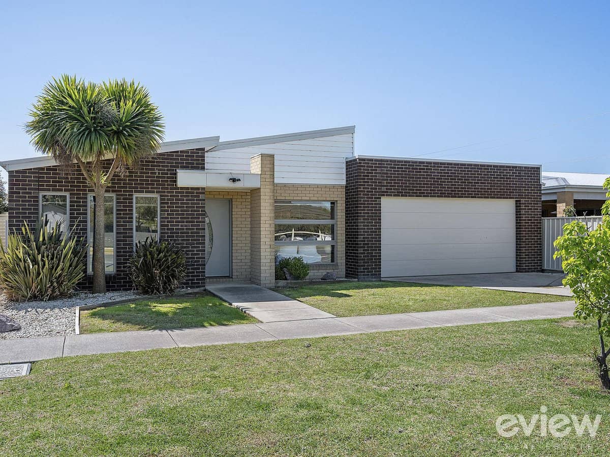 20 Eyre Street, ECHUCA - Thumbnail 2