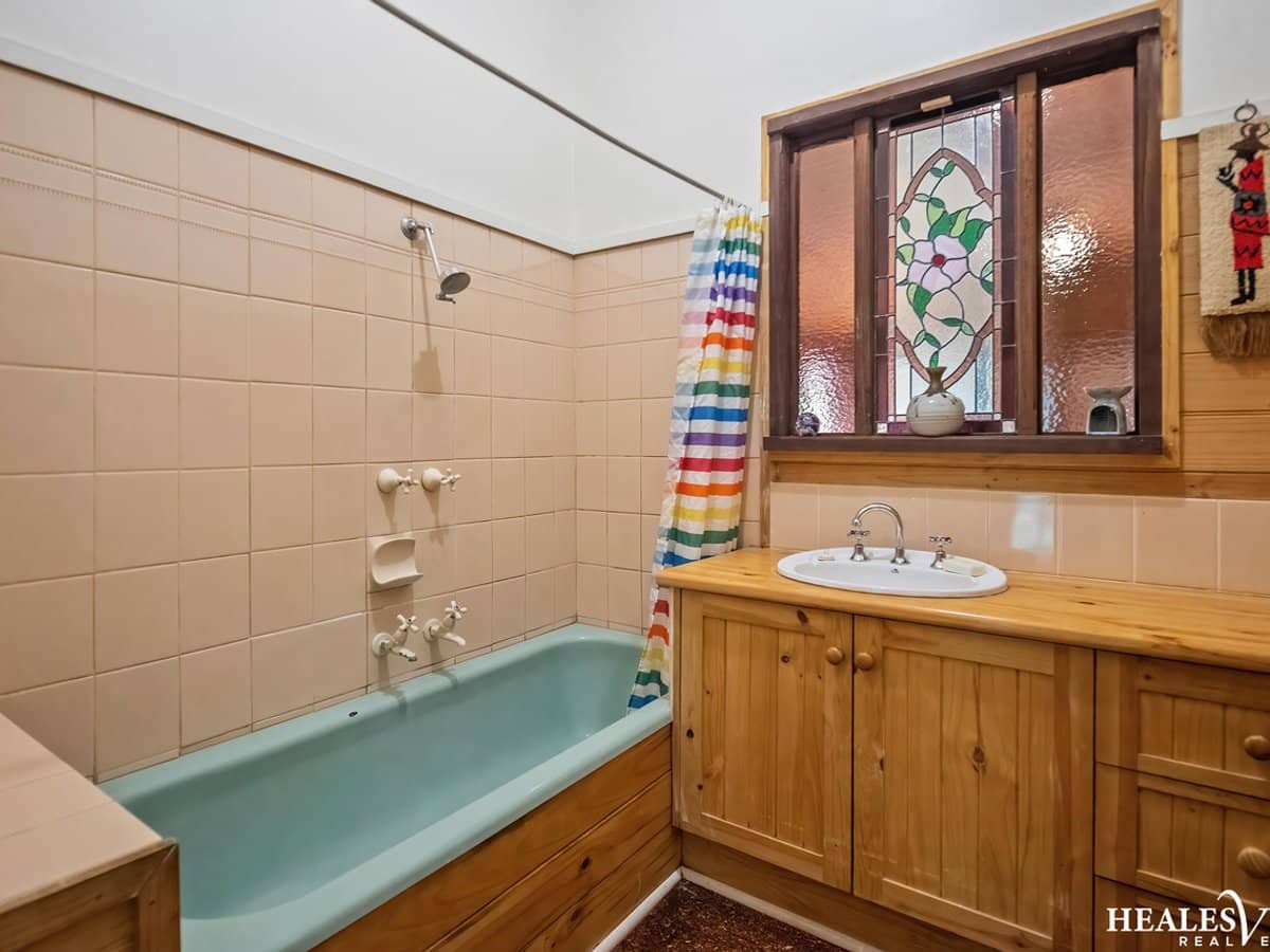 1394-1396 Healesville-Kinglake Road, TOOLANGI - Thumbnail 9