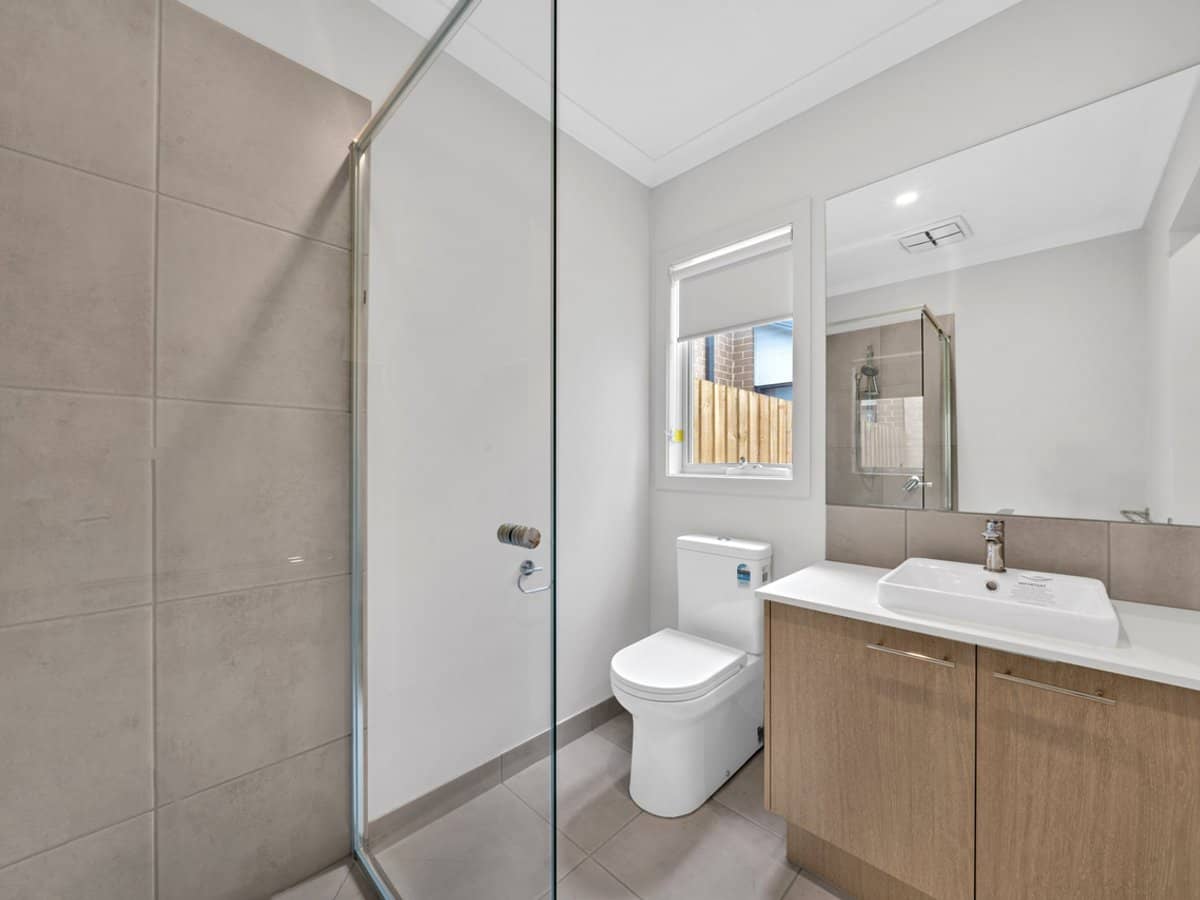 10 Leger Street, MANOR LAKES - Thumbnail 4