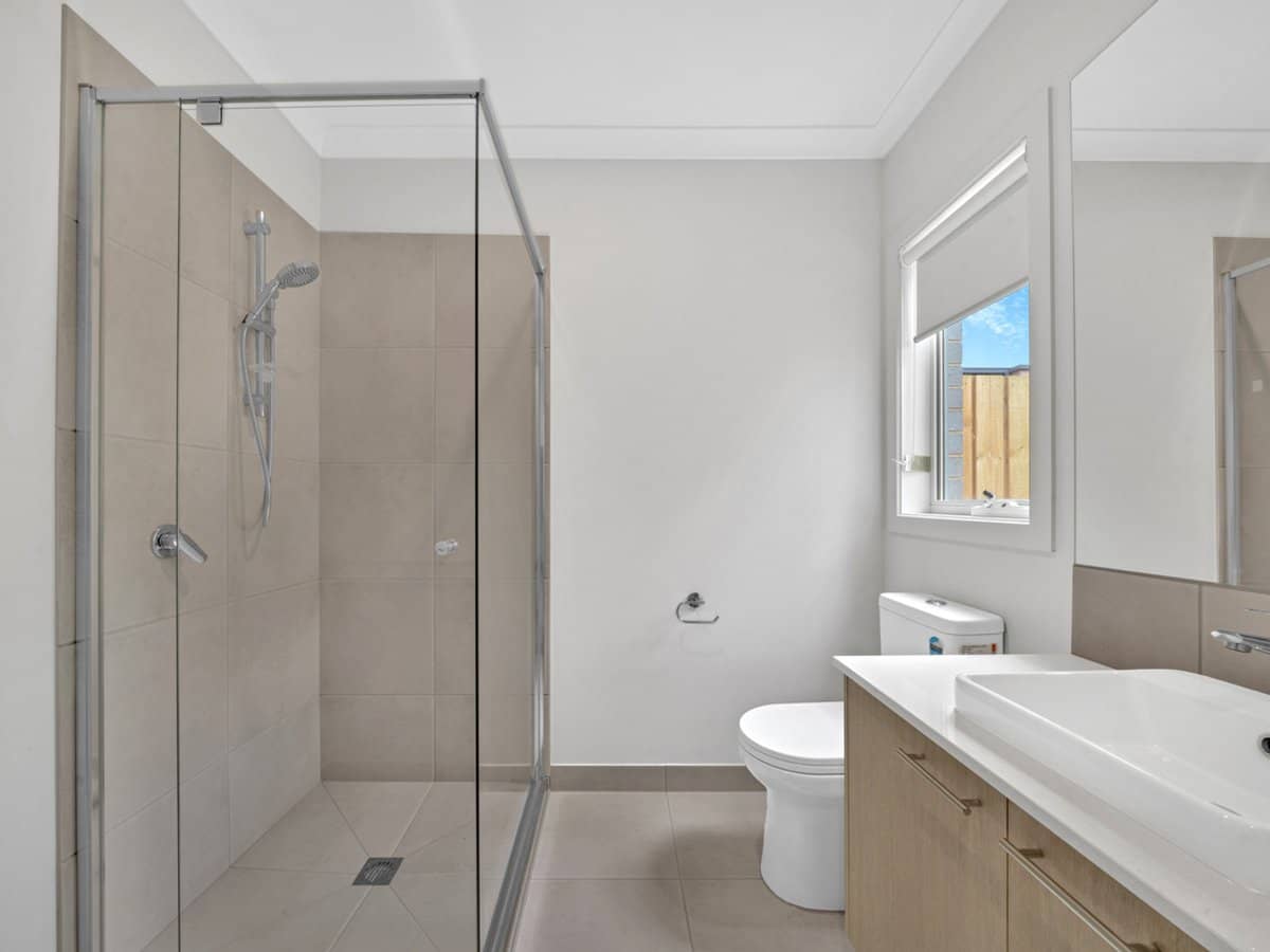 10 Leger Street, MANOR LAKES - Thumbnail 6