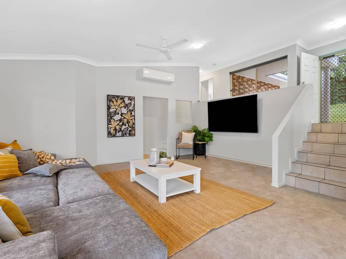 16 Bounty Way, PACIFIC PINES - Thumbnail 7