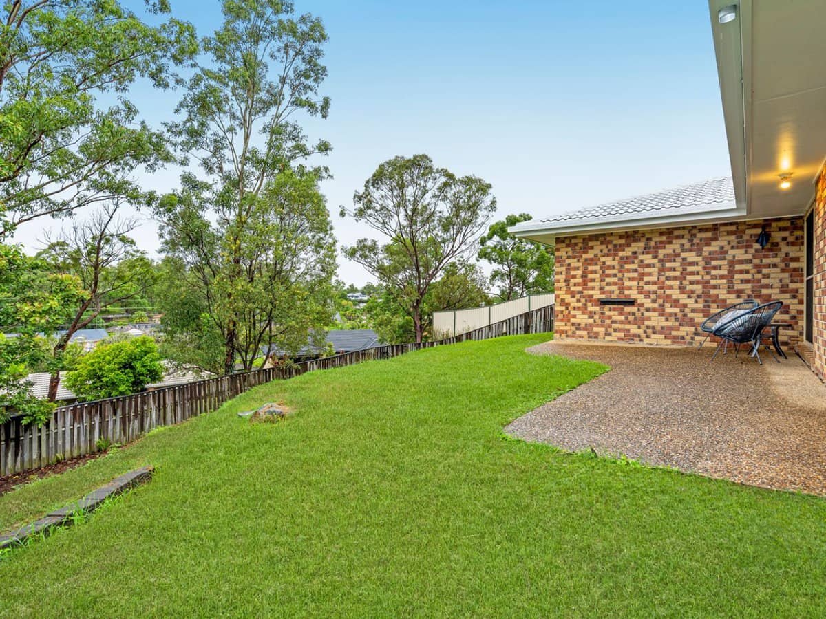 16 Bounty Way, PACIFIC PINES - Thumbnail 16