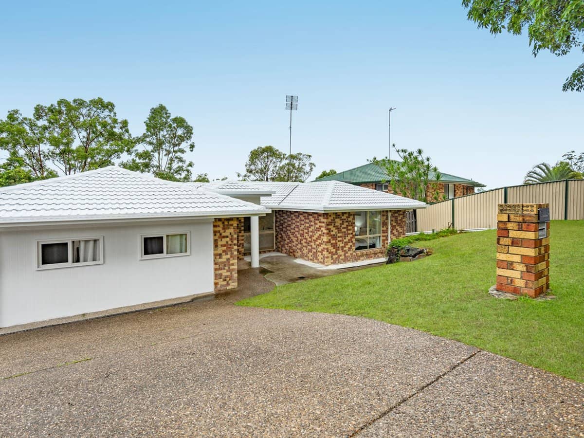 16 Bounty Way, PACIFIC PINES - Thumbnail 19