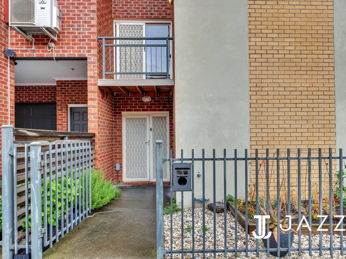 1 Rafa Court, MARIBYRNONG - Thumbnail 15