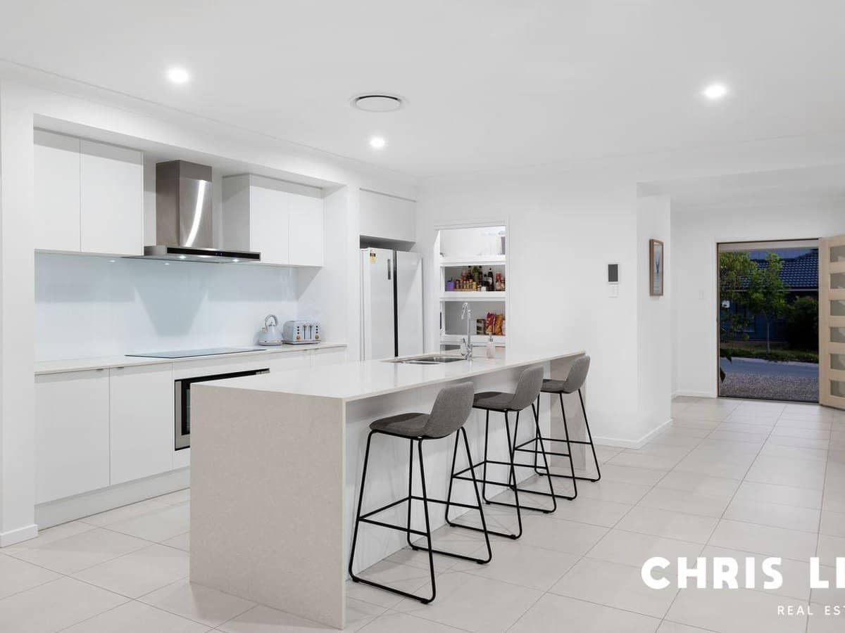 18 Lochern Street, YARRABILBA - Thumbnail 4