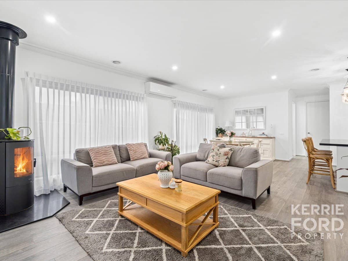 1 Rise Boulevard, TRARALGON - Thumbnail 5