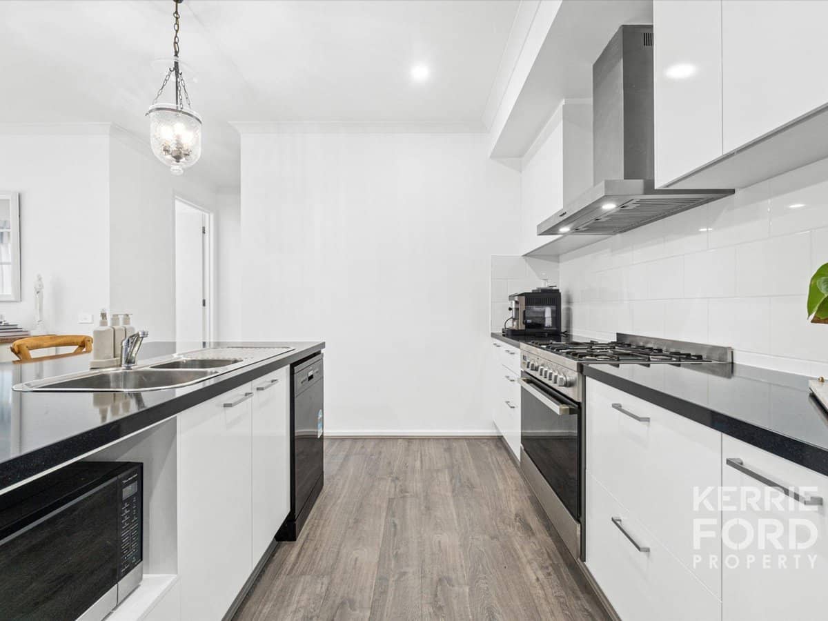 1 Rise Boulevard, TRARALGON - Thumbnail 8