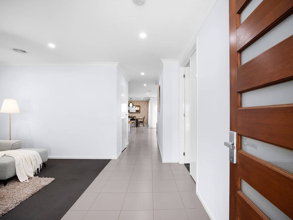 20 Bush Street, MANOR LAKES - Thumbnail 3
