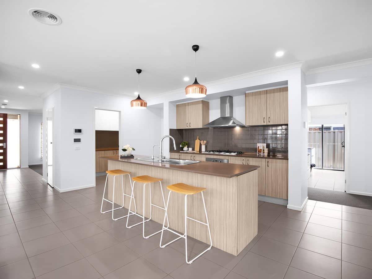 20 Bush Street, MANOR LAKES - Thumbnail 8