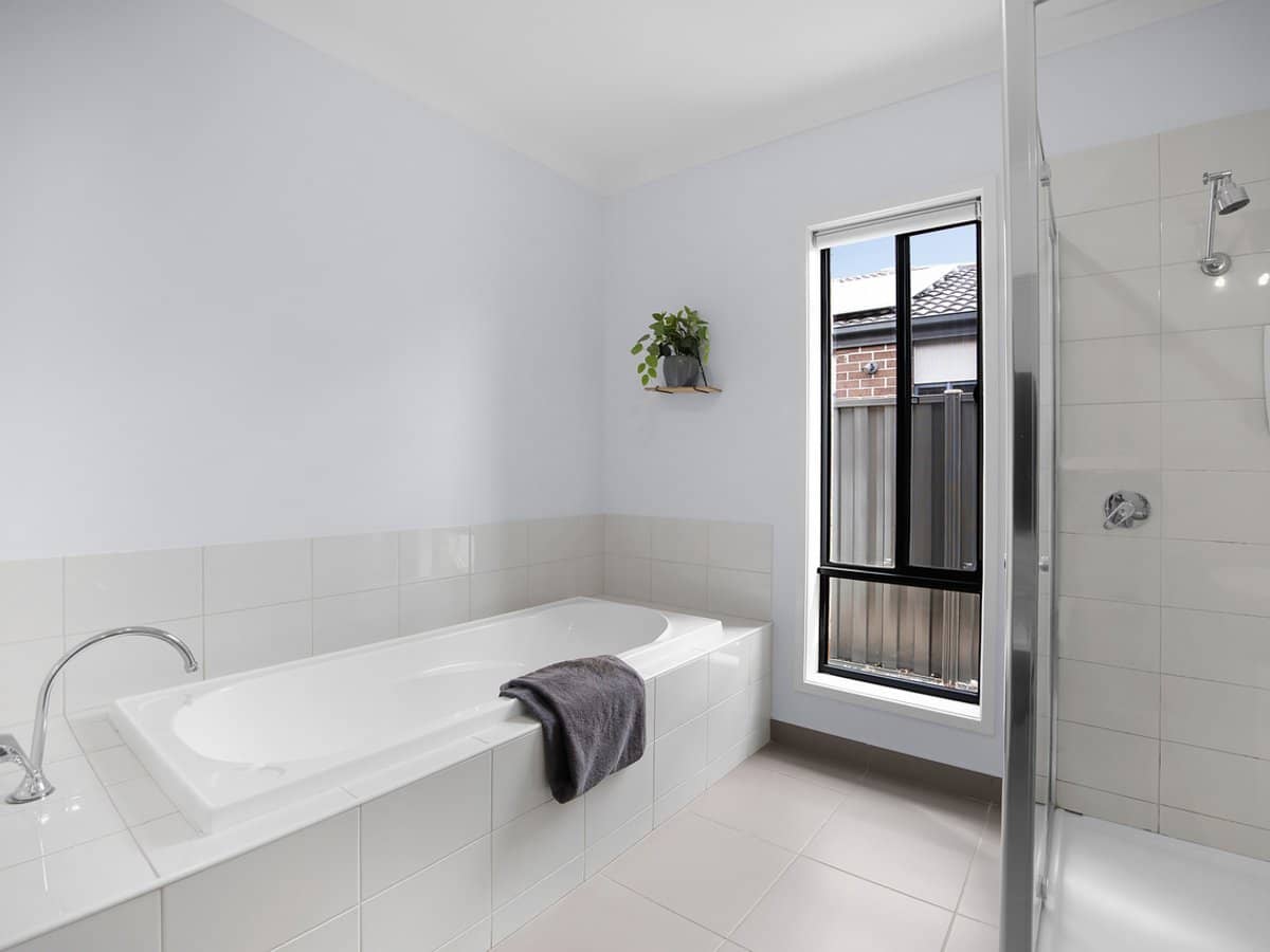 20 Bush Street, MANOR LAKES - Thumbnail 19