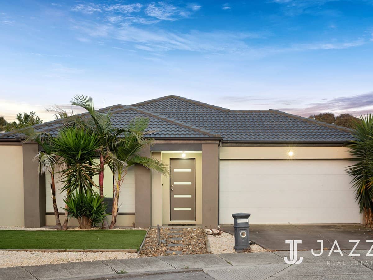 2 Shirley Court, POINT COOK - Thumbnail 1